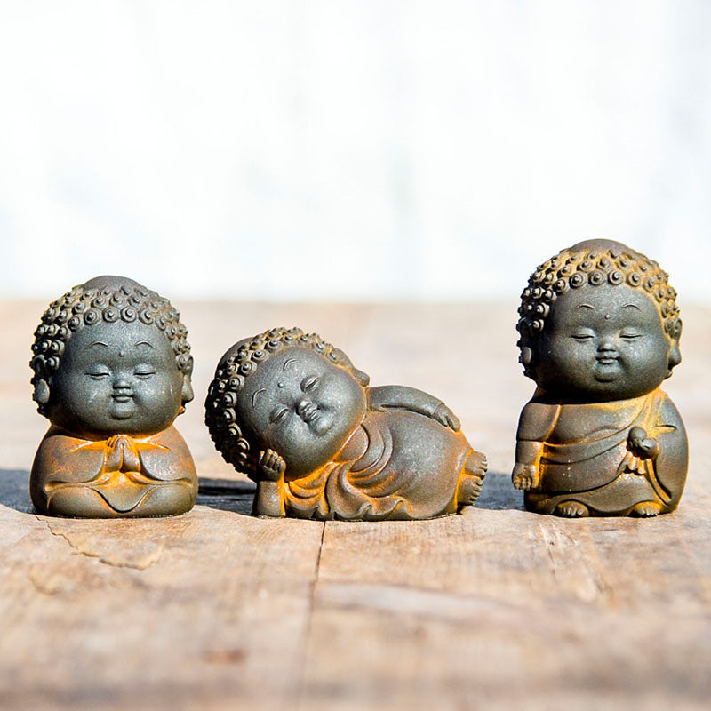 Chinese Style Small Buddha Figurine - Handcrafted Cast Iron Zen Decor, Spiritual Meditation Art for US Living Room Table
