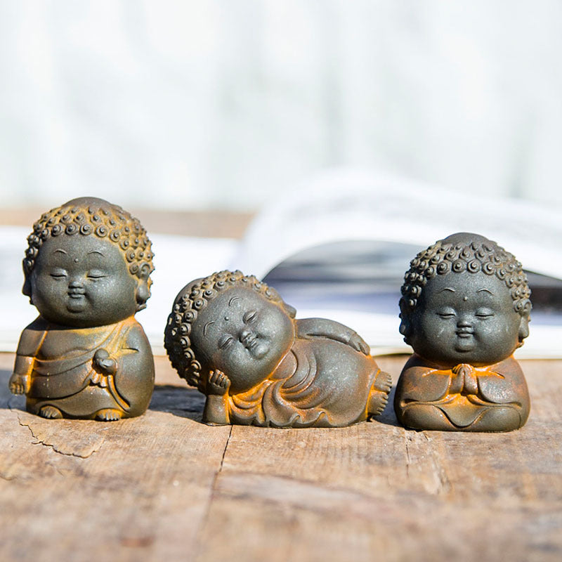 Chinese Style Small Buddha Figurine - Handcrafted Cast Iron Zen Decor, Spiritual Meditation Art for US Living Room Table